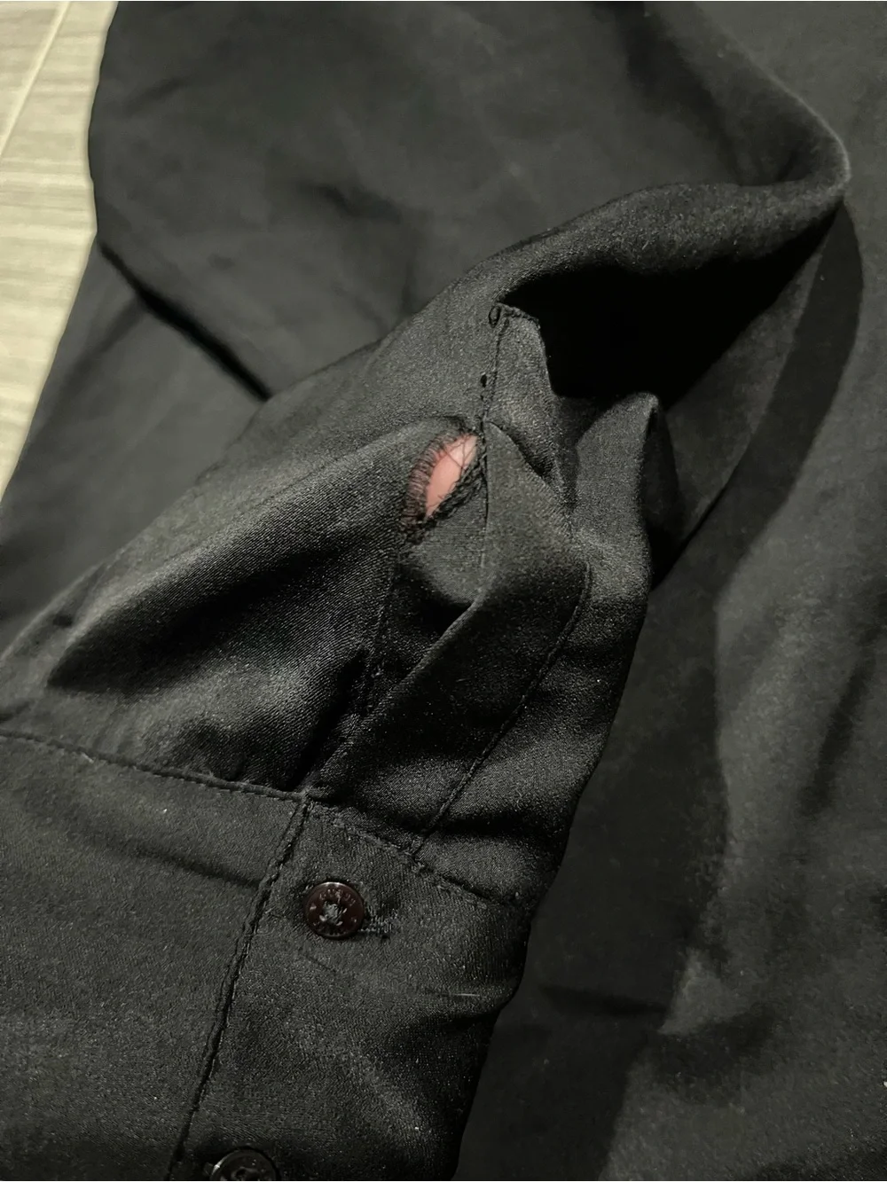 Guess Long Sleeve Black Button-Up Blouse - Large - Women’s - Picture 5 of 16